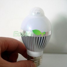 E27 5W Warm White PIR Motion Sensor LED Bulb Light Energy Saving Aisle Stairs